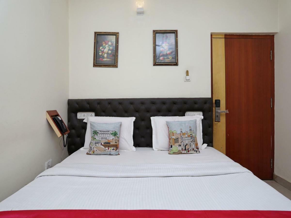 Oyo 3019 Hotel Lingaraj Bhubaneswar Exterior foto